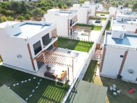 Ultra Luxury 4 In 1 Villas With Pool For Sale In Akkaya Valley In Dalaman