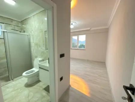 Ortaca Çaylı Da Lux Çok Geniş Teras Balkonlu Kapalı Mutfak Kiralık 3+1 Daireler